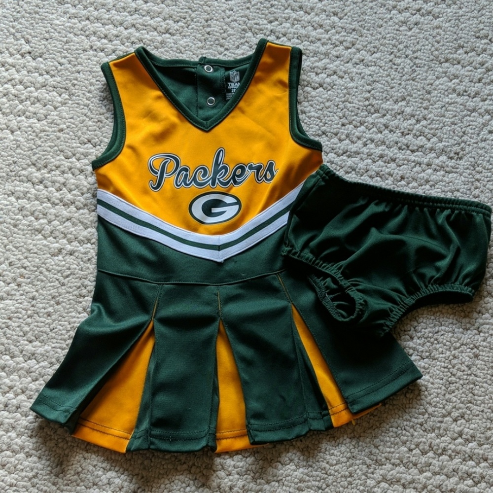 Packers dress